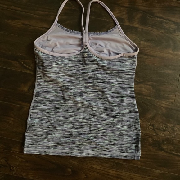 🤠BOGO 50%🤠 Lululemon power y tank - Picture 3 of 4